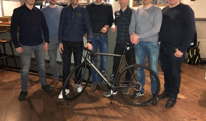 Team BAS goes HuZes heeft zojuist de laatste vergadering gehouden in de Stapperij omtrent het Wielercafé op woensdag 20 februari.