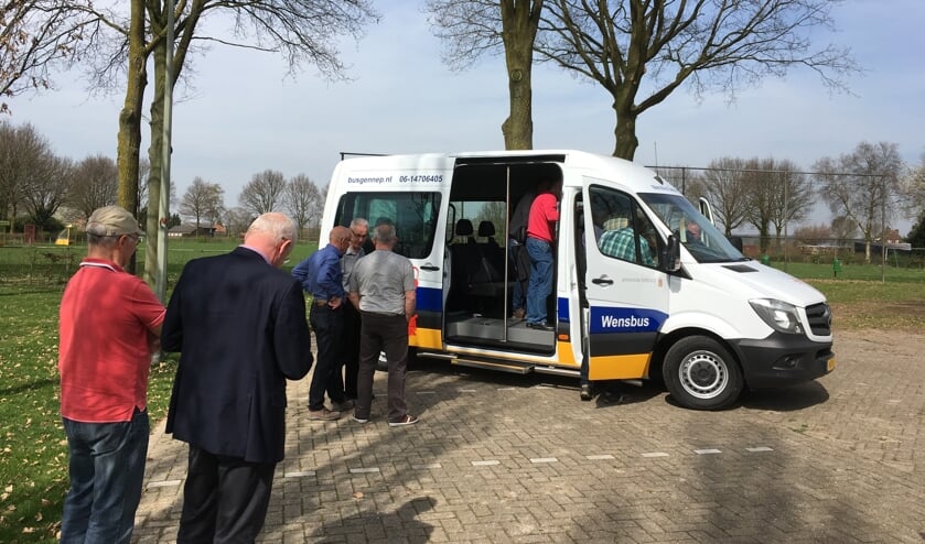 De wensbus bij een eerder uitstapje vorig jaar.