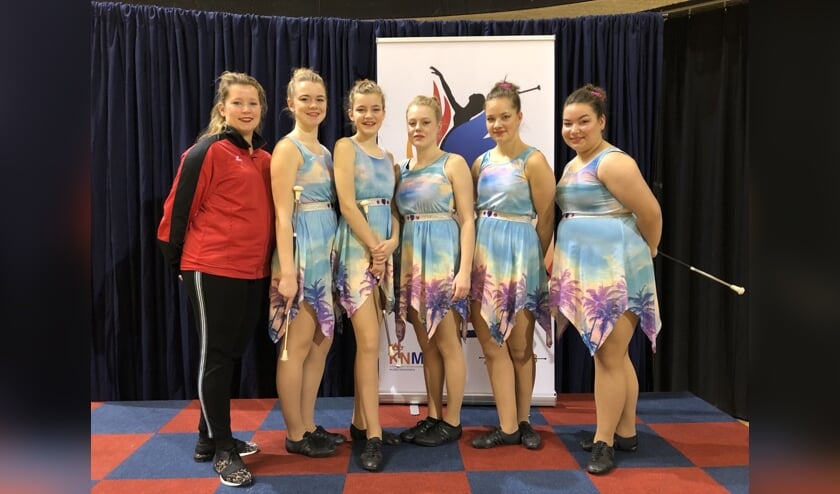 De majorettes van het Sint Theobaldusgilde uit Overloon.