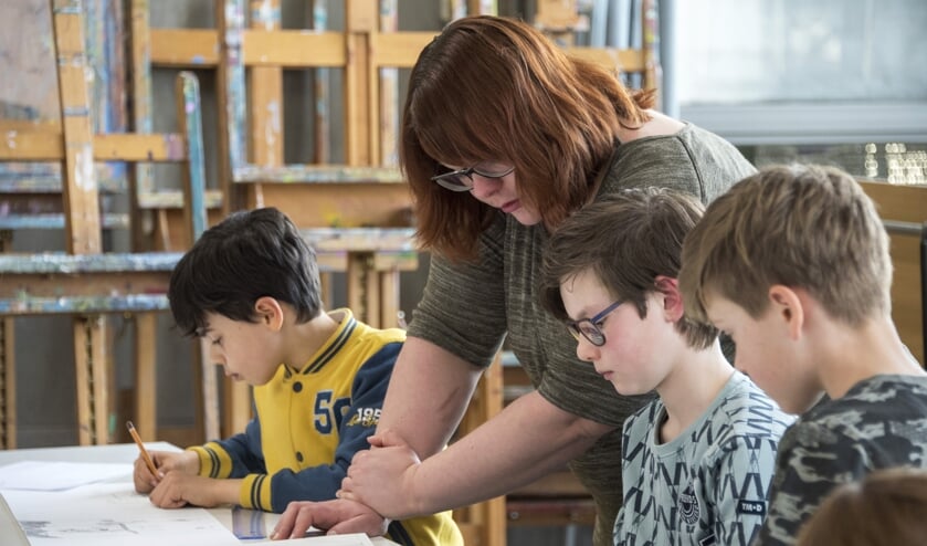 Noa, docente Ryemma Stoop, Ruben en Jonas.