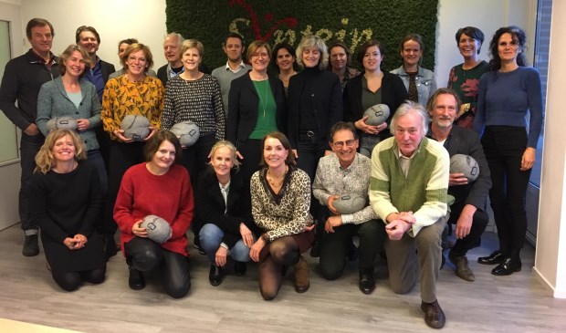 De trotse medewerkers van huisartspraktijken in de regio en zorggroep Syntein.