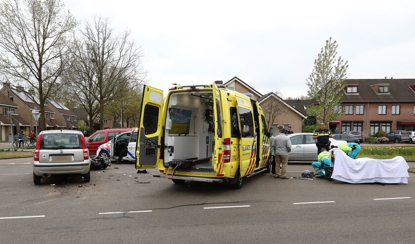 Motorrijder gewond op de Leygraaf. (Foto: Charles Mallo / Foto Mallo)
