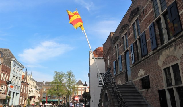 Grave wil voorlopig zelfstandig blijven. De geplande peiling onder inwoners gaat niet door.