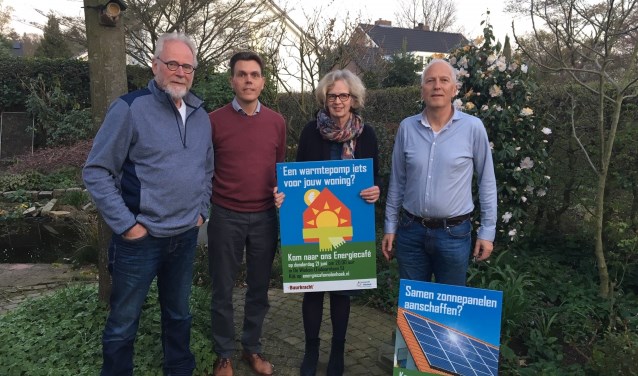 Barny Versteegen, Maree Waelput, Tolé Hoep en Paul Meindersma van Energiecafé Molenhoek. Op de foto ontbreken Kirsten van Noord en Ronald ter Horst.