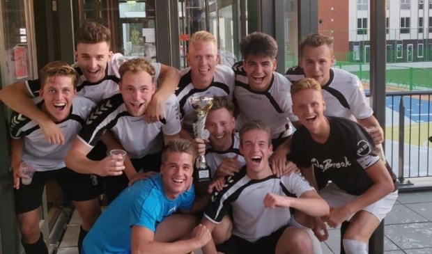 De winnaars van het eerste Osse WK vorig jaar.