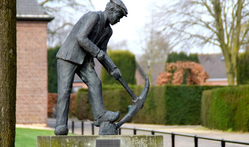 Ook de 'IJzerbroekwerker' is te bewonderen tijdens de kunstroute door Sint Hubert.