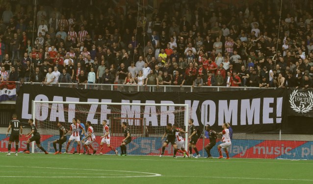 TOP Oss verloor van Sparta Rotterdam. (Foto: Hans van der Poel)
