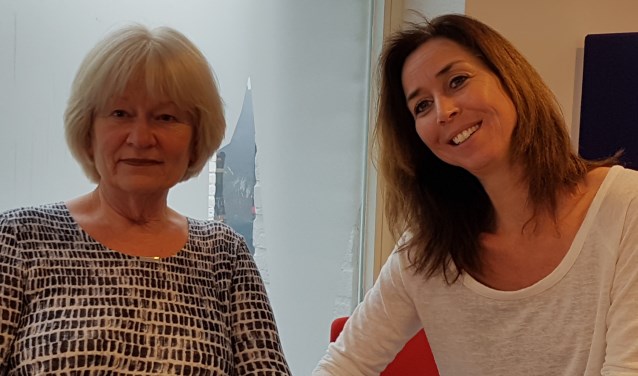 Fien van Grinsven (links) en Maureen van Niekerk, twee van de negen bemiddelaars bij Sociom