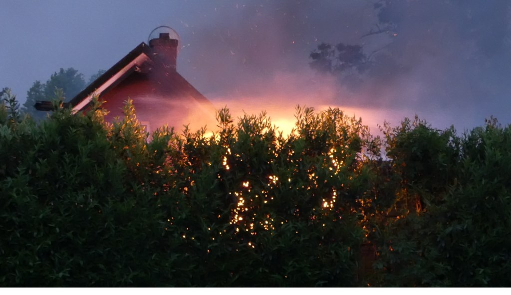 Brand in Geffen. (Foto: Thomas)