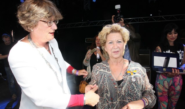 Penny Klamer - Suppers werd in 2016 benoemd tot Lid in de Orde van Oranje-Nassau.
