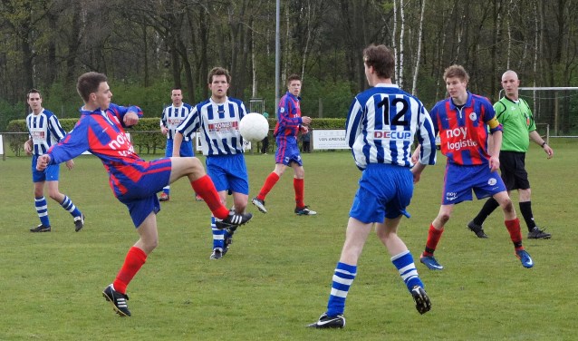 Heijen heeft zich voor volgend seizoen versterkt met Tijn Wabeke. (archieffoto: Voetbal-shoot.nl)