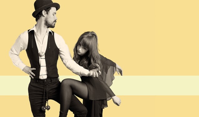 The Cosmic Carnival vertelt het indrukwekkende verhaal van de band van A tot Z