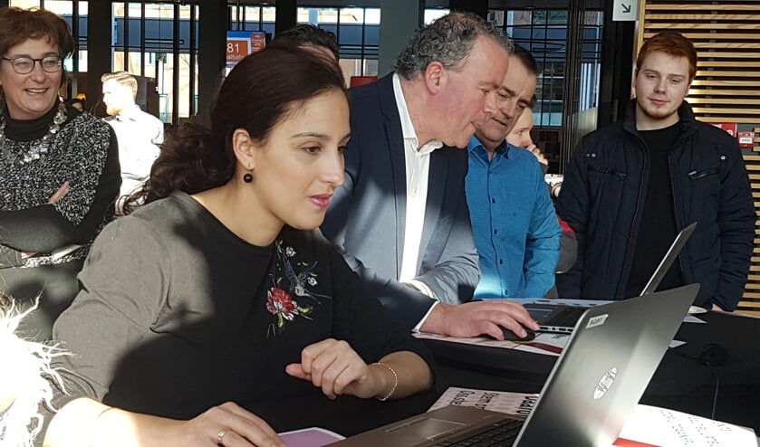 Ehssane Gounou neemt afscheid van de gemeenteraad.