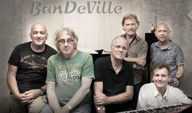 Met Bandeville maakt het publiek een trip naar het hart van Amerika's meest populaire muziek.