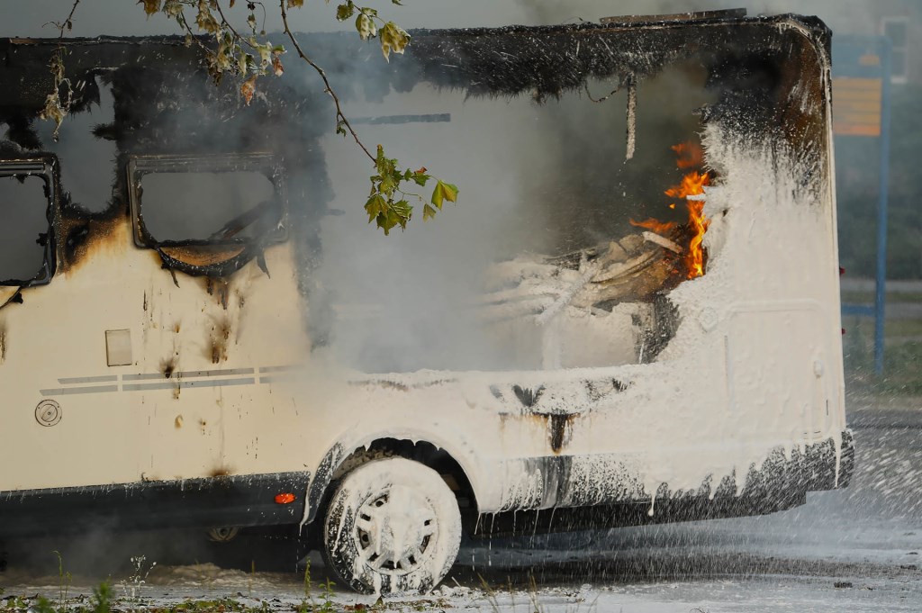 Twee branden in korte tijd in Ravenstein. (Foto: Gabor Heeres / Foto Mallo)