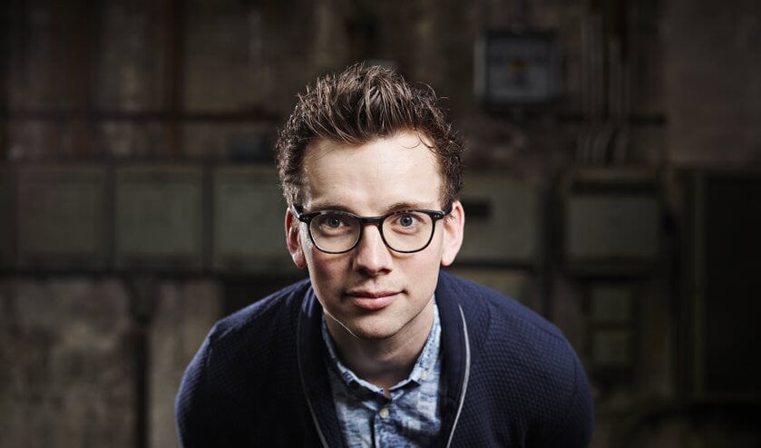 De voorstelling van Pieter van Derks in de Schouwburg Cuijk is in de voorverkoop al uitverkocht.