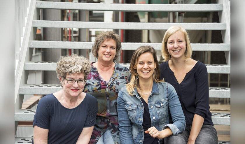 Fieke Barten, Susanne Dumoulin, Marlou Vrijsen en Dorian Verkuijlen vormen het fundament van Cultuurkade.
