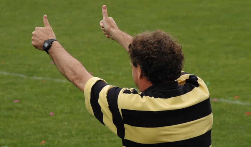 Pieter Tuns in zijn tijd als trainer van Blauw Geel'38