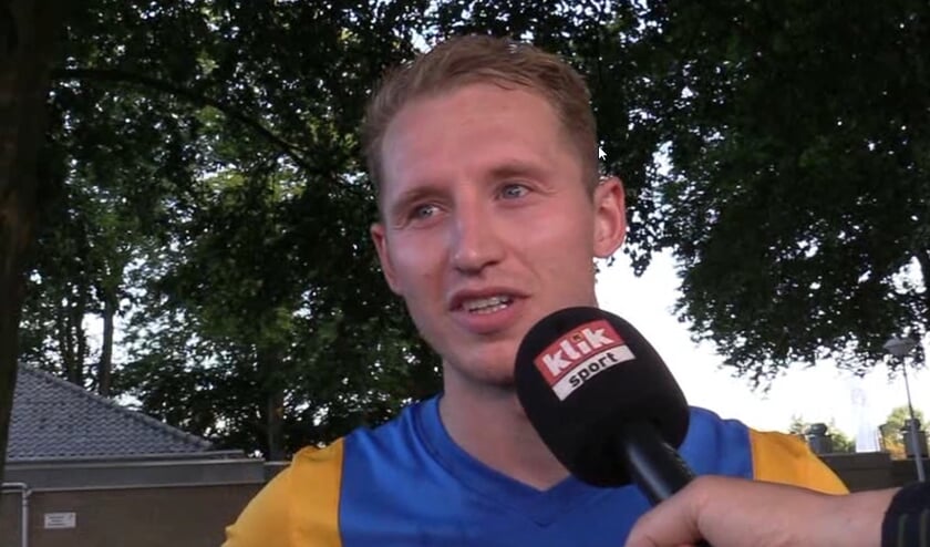 Sjaak Egmond voor de kliksport microfoon