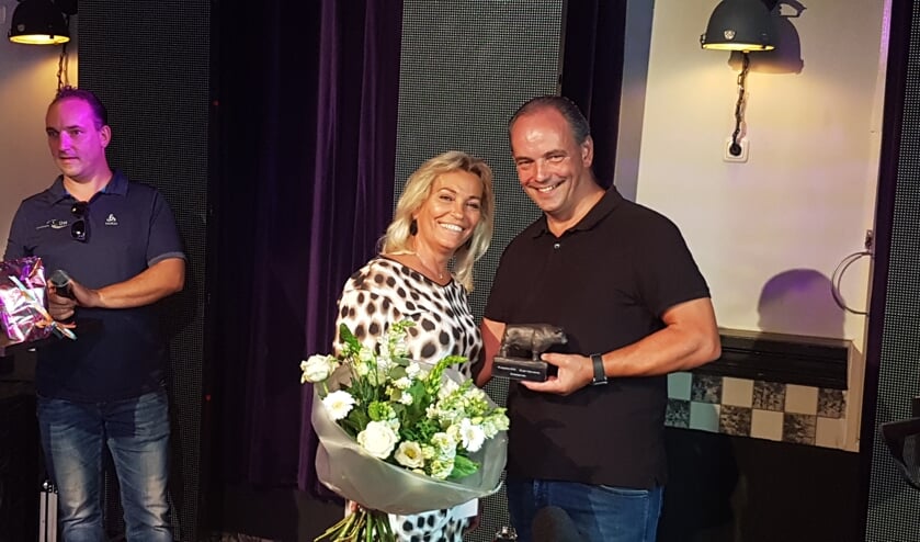 Frank Vale met zijn vrouw.
