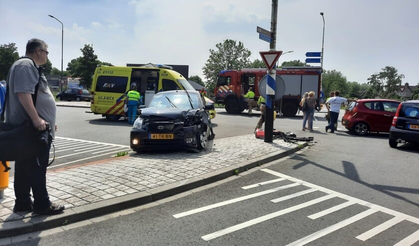 Schade bij aanrijding op kruising in Nistelrode.