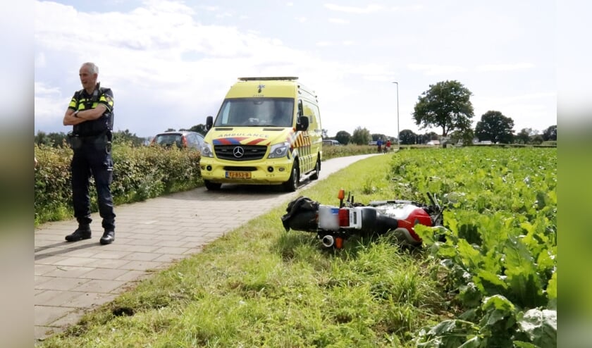 motorrijder-gewond-na-slippartij-op-nat-wegdek-kliknieuws