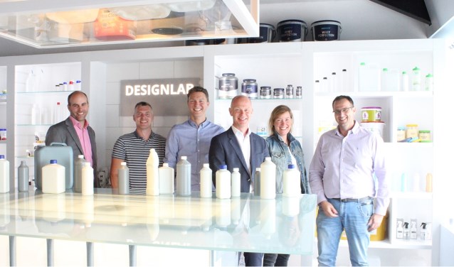 Het team van Houweling is trots op de nieuwe plek op de ranglijst.