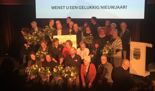De winnaars werden in het zonnetje gezet. (Foto: Twitter/@College_LSL)