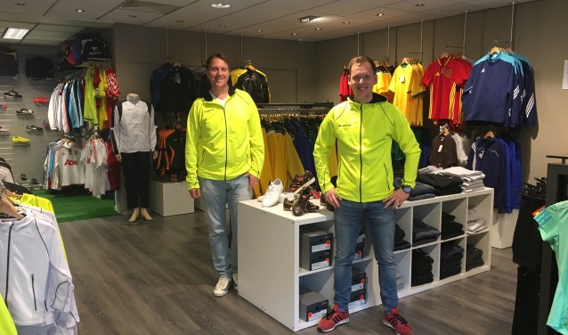 Een nieuwe sportzaak aan de Middenbaan.