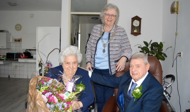 Felicitaties van de burgemeester voor het echtpaar De Man