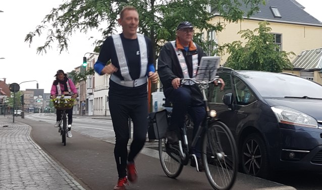 De 71-jarige Koos Wijnties (rechts) deed voor de vierde keer mee.