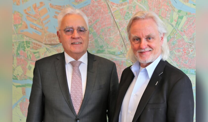 Wethouder Cees Schaap en Albert van Winden, directeur van BAR-Afvalbeheer.