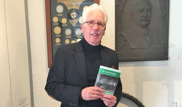 Jan Verhoeven dook in de historie van het rubberbedrijf van Bakker