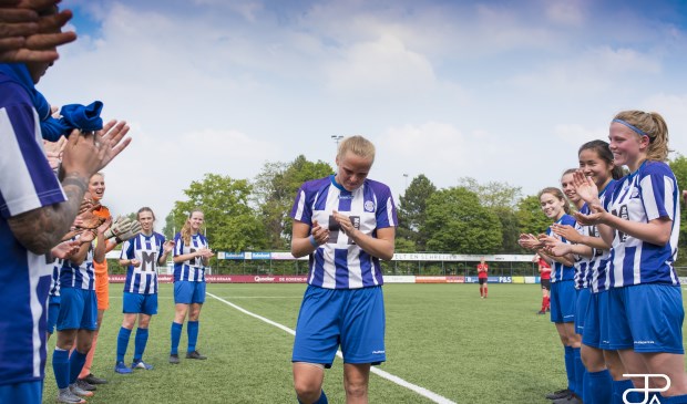 Een erehaag voor Isabel Gulden die na tien jaar stopt bij RVVH