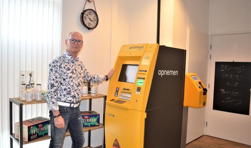 De geldmaat voor contant geld opnemen en storten ING