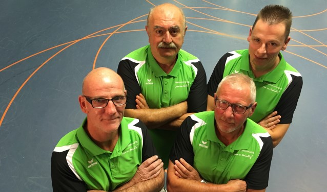 Team 4: Vlnr: Patrick Biemans, Paulos Kallah, Tonnie van Berlo en Addy Verbakel | Fotonummer: 8e0084