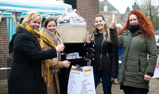 Vlnr: Ria Tijssen, Nikki Barten, Iris van Kaathoven (winnaar) en Kristel Vereijken | Fotonummer: 0de5b5