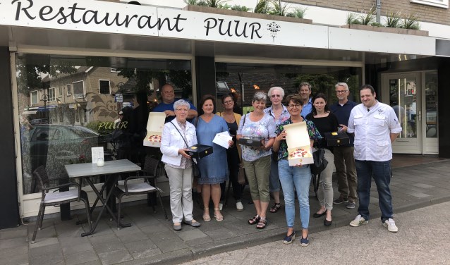 De gelukkige winnaars van de eerste stempelkaartactie | Fotonummer: 08a1fe