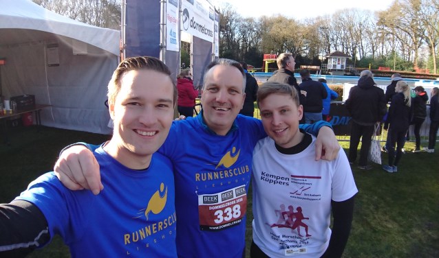 Rudy van Kempen, Twan Sterken en Dennis Gremmen. Heidy Meeuws en Marieke van Turnhout ontbreken op de foto | Fotonummer: b6a55f
