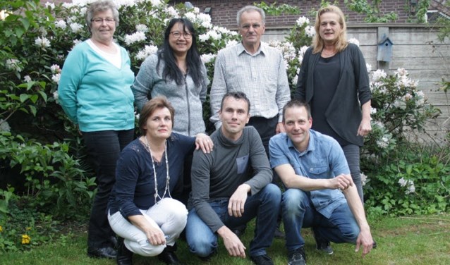 Het huidige bestuur van Buurtvereniging De Eendracht | Fotonummer: 5ada3a