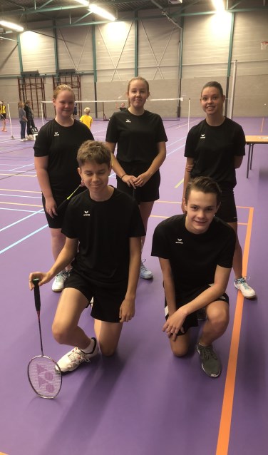 BCL-U17 met Joelle Timmers, Imke Wassenberg, Ainara Vandegard, Stijn Brouwers en Tim Kanters | Fotonummer: 8e7d51