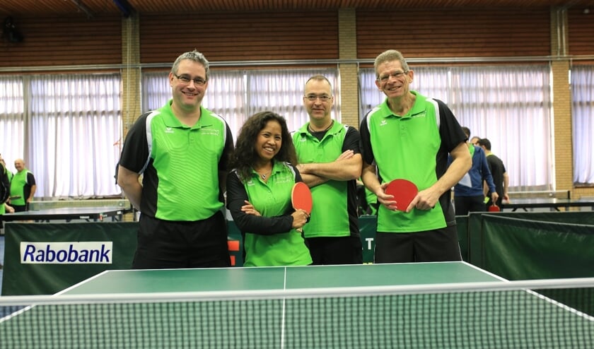 Team 3 kampioen in de 5e klasse | Fotonummer: 2431be