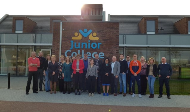 Gemeente Laarbeek, Commanderij College, Eenbes Basisonderwijs, PlatOO Basisonderwijs, ROC ter AA, Regiegroep Onderwijs & Arbeidsmarkt Helmond-De Peel, Stichting Parkmanagement Laarbeek-Ondernemers, Ondernemersvereniging VIER, Senzer, Brainport Development, Stichting CentraManagement Laarbeek | Fotonummer: 902998