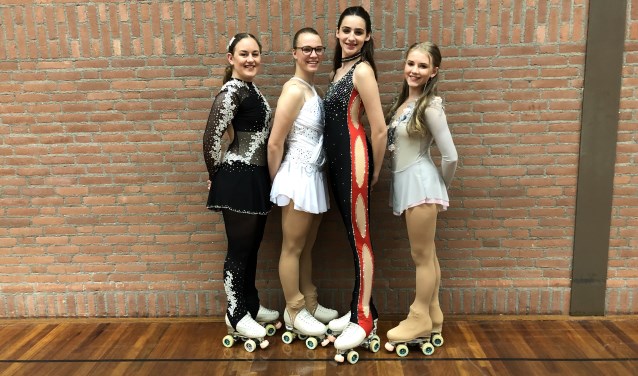 Vlnr: Kimberly van Schijndel, Chloë Donkers, Pleun Willems, Anouk v.d. Akker | Fotonummer: c0c33f