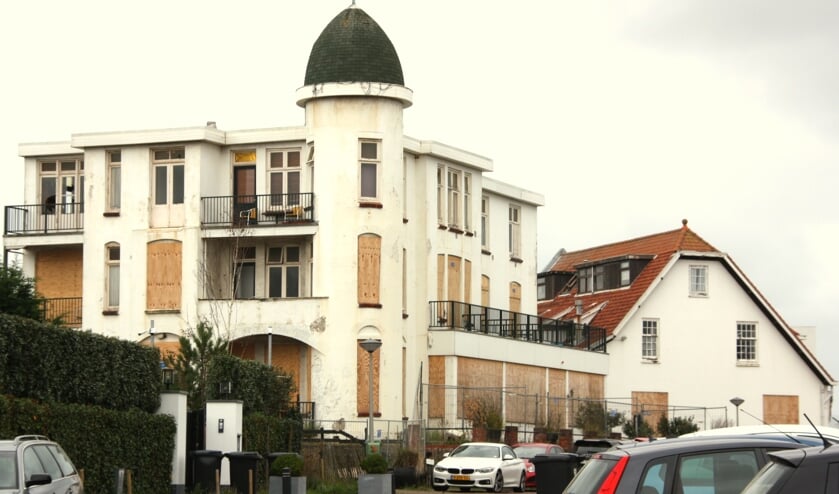 Als het aan het college ligt heeft deze shameplek binnenkort plaats gemaakt voor een mooi appartementengebouw.