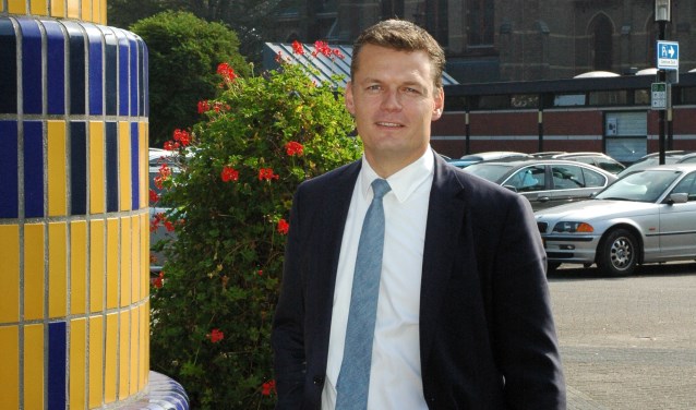 Zo'n drie en een half jaar heeft Evert Jan Nieuwenhuis gewerkt als wethouder in Lisse. Hij verruilt deze gemeente voor Waddinxveen waar hij burgemeester wordt.
