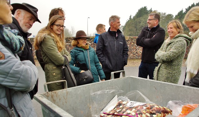 De Oegstgeester afvaardiging maakte ook een wandeling over het Alphense Ecopark. | Foto's Willemien Timmers