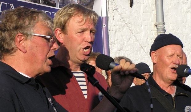 Drie zangers van Rumor di Mare.