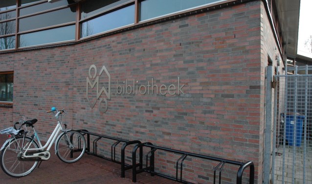 Ook de bibliotheek behoort tot de accomodaties van de gemeente.