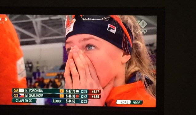 Vol ongeloof ziet Visser dat haar tijd sneller is dan titelhoudster Sablikova. | Foto: Caroline Spaans